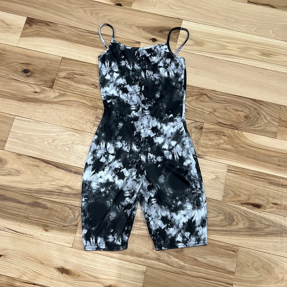 One piece size 8